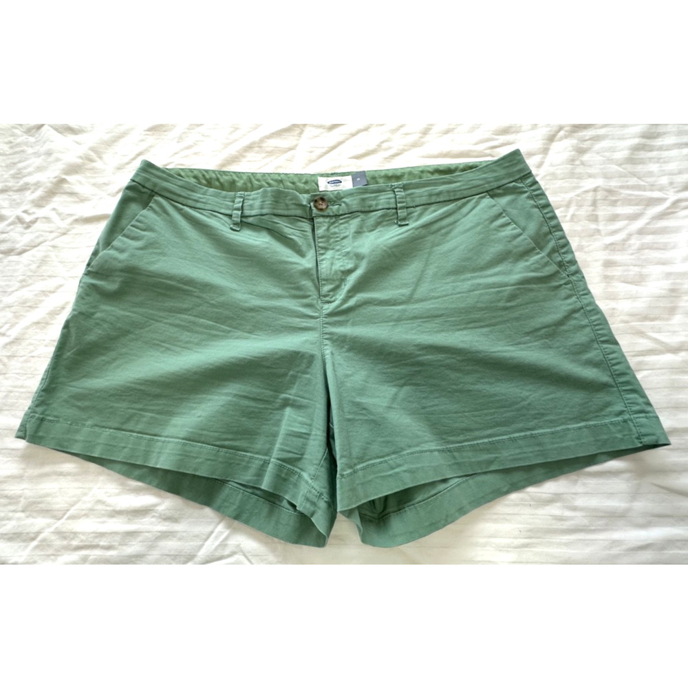 🫐 OLD NAVY WOMENS SHORTS SIZE 14 🫐